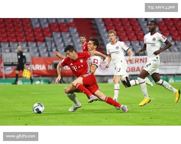 德甲精彩瞬间回放 精选比赛集锦与战术分析解析 德甲精彩瞬间回放 精选比赛集锦与战术分析解析